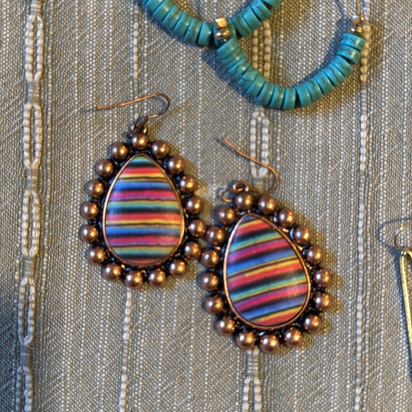 Earring Bundle - Picture 4 of 5